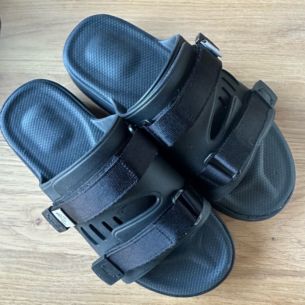 SUICOKE slides